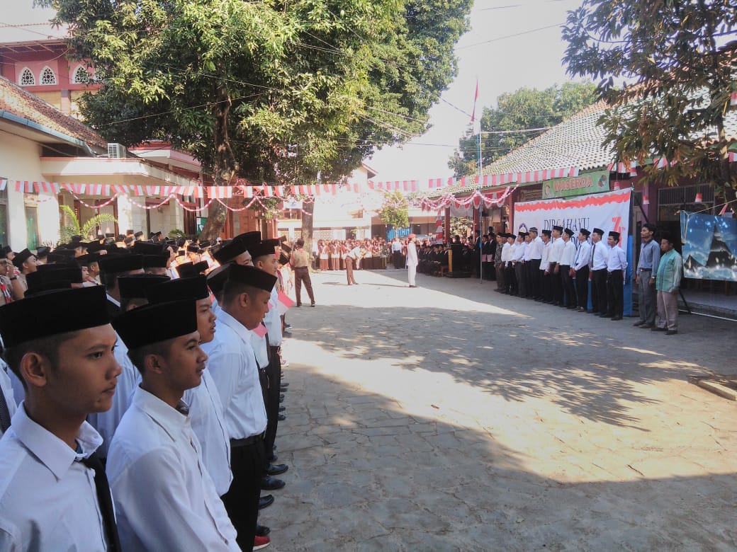 Peringatan Hari Proklamasi yang ke-74, Mari kita isi dengan belajar bersungguh-sungguh Peringatan Hari Proklamasi yang ke-74, Mari kita isi dengan belajar bersungguh-sungguh